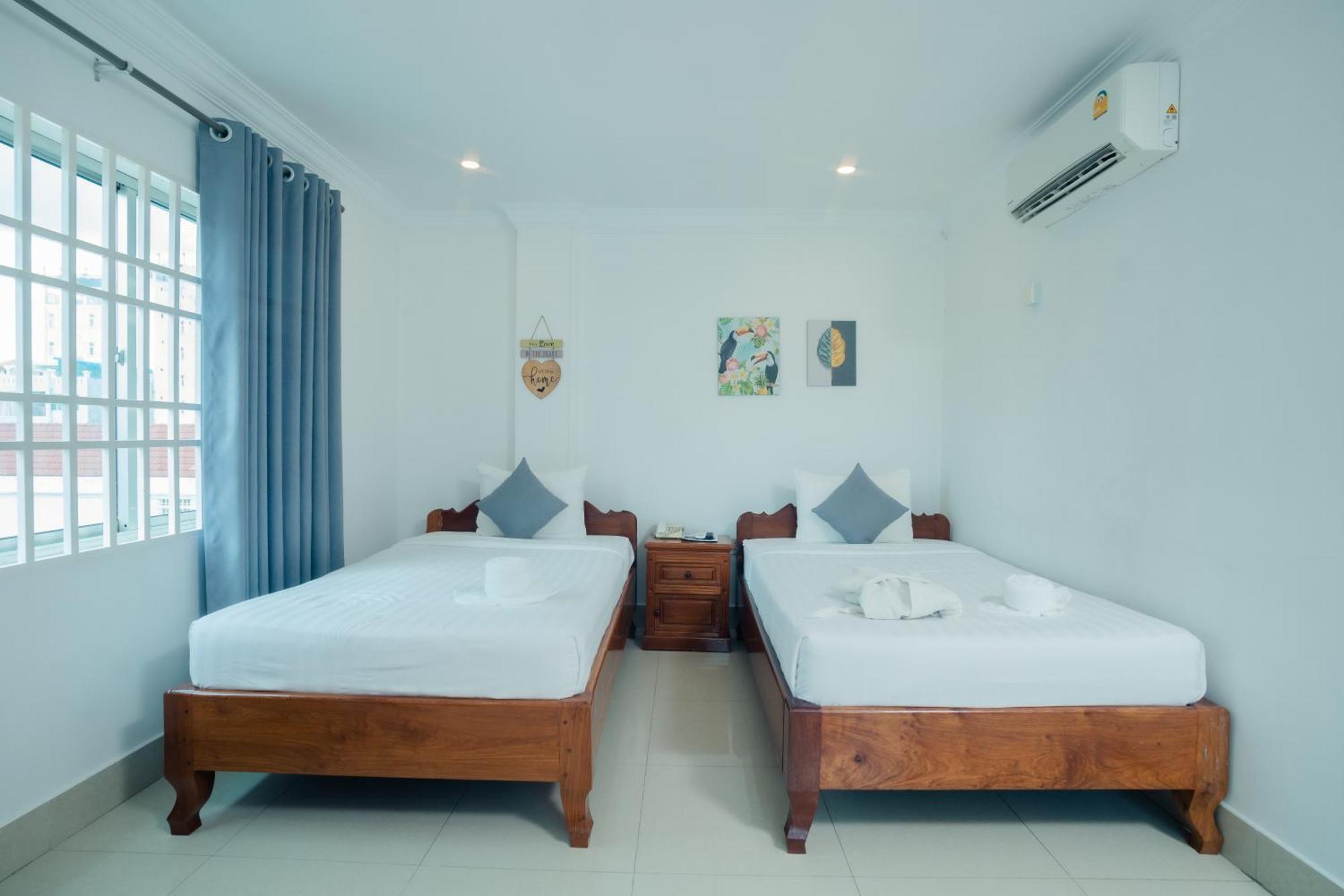 White Corner Hotel Phnom Penh Exterior photo